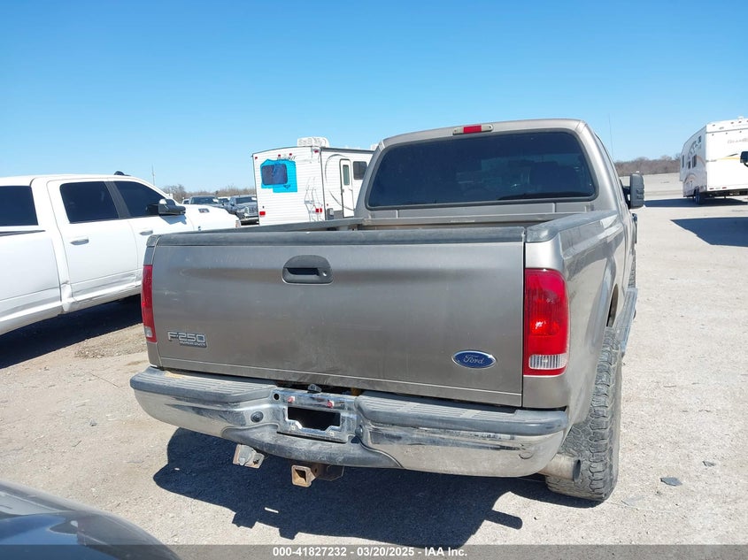 2004 Ford F-250 Lariat/Xl/Xlt VIN: 1FTNW21P04EB20255 Lot: 41827232