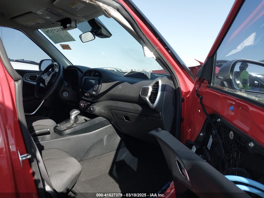 2021 KIA SOUL VIN: KNDJ23AU0M7776126