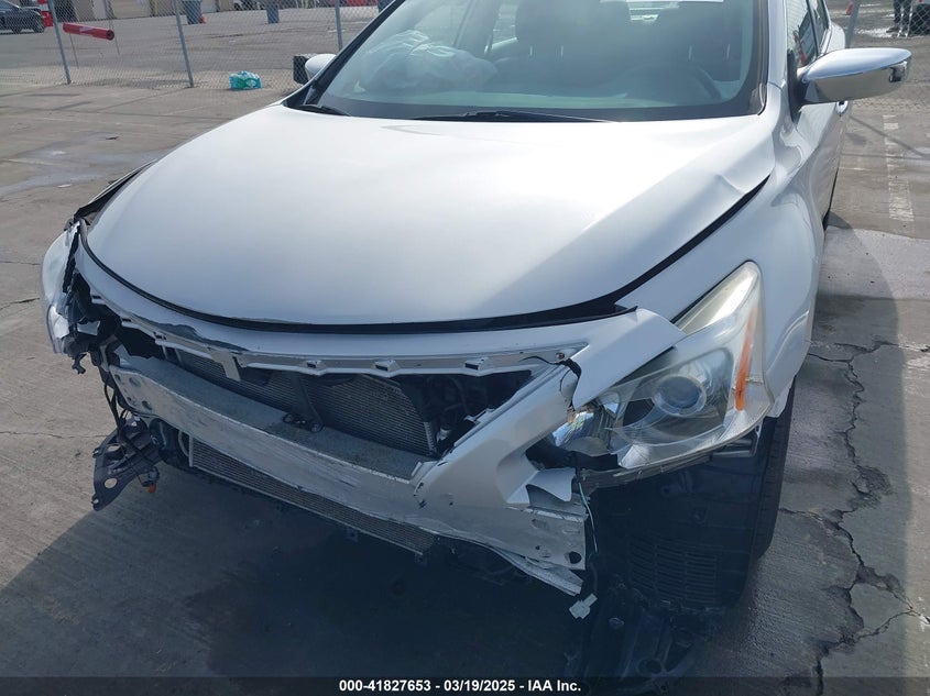 2013 NISSAN ALTIMA VIN: 1N4AL3AP8DN477671
