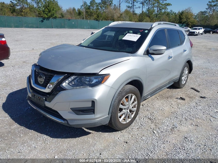 2018 NISSAN ROGUE VIN: KNMAT2MT8JP570011