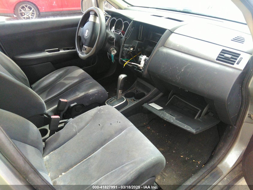 2008 NISSAN VERSA VIN: 3N1BC13E68L385594