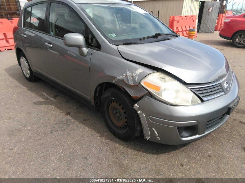 2008 NISSAN VERSA VIN: 3N1BC13E68L385594