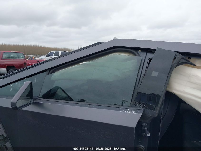 2024 Tesla Cybertruck - 7G2CEHED0RA043898