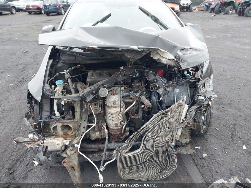 2012 HONDA CIVIC VIN: 19XFB2F82CE365076