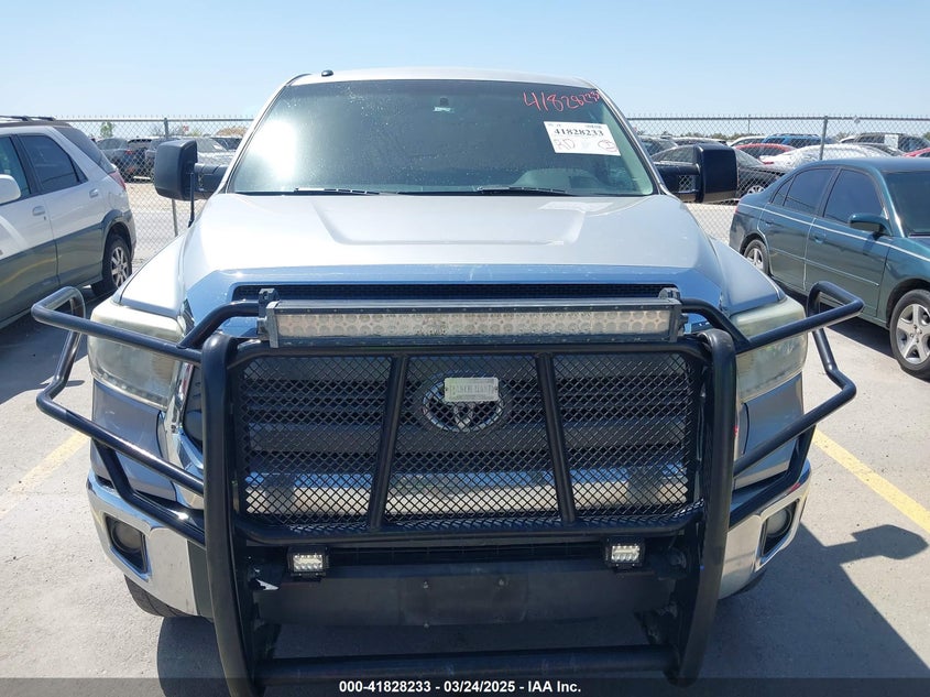 2014 TOYOTA TUNDRA SR5 5.7L V8 - 5TFDW5F11EX401181