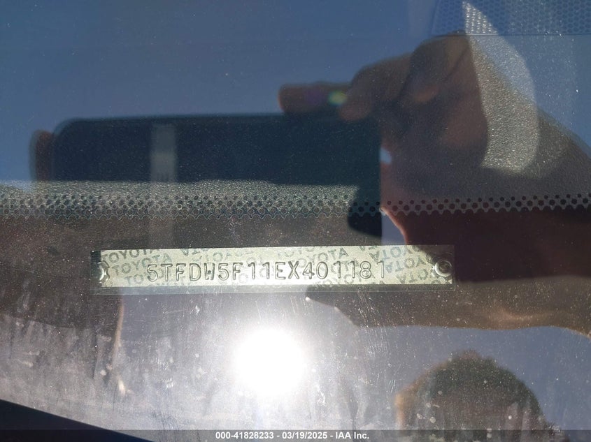 2014 TOYOTA TUNDRA SR5 5.7L V8 - 5TFDW5F11EX401181