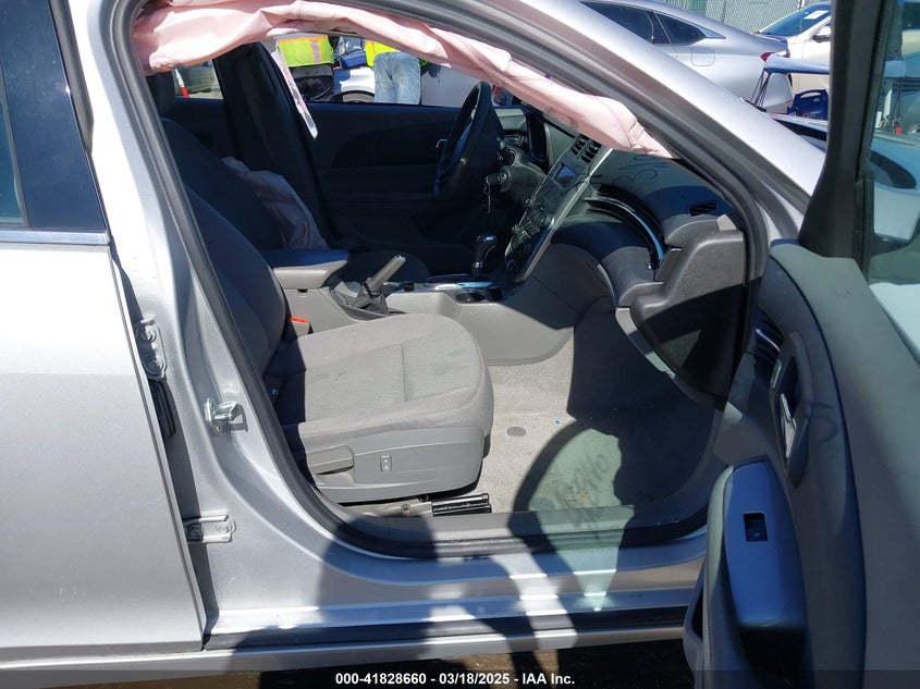 2014 CHEVROLET MALIBU VIN: 1G11A5SL7EF273889