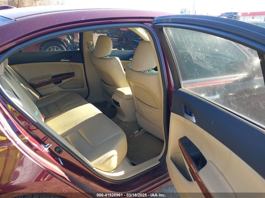 2012 HONDA ACCORD VIN: 1HGCP3F85CA036273