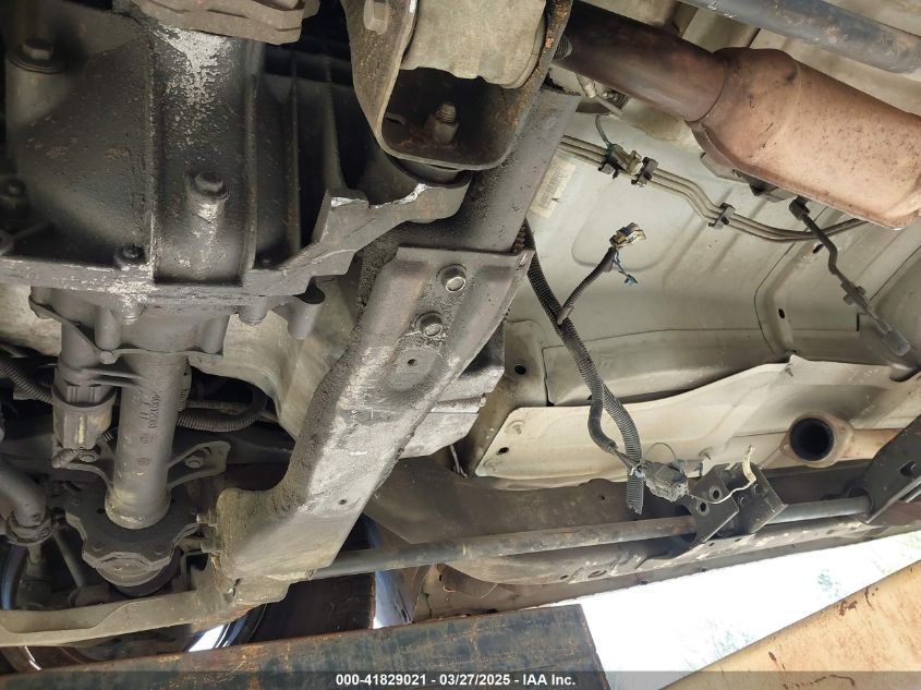 2001 Chevrolet Silverado 1500 VIN: 2GCEK19T811392878 Lot: 41829021