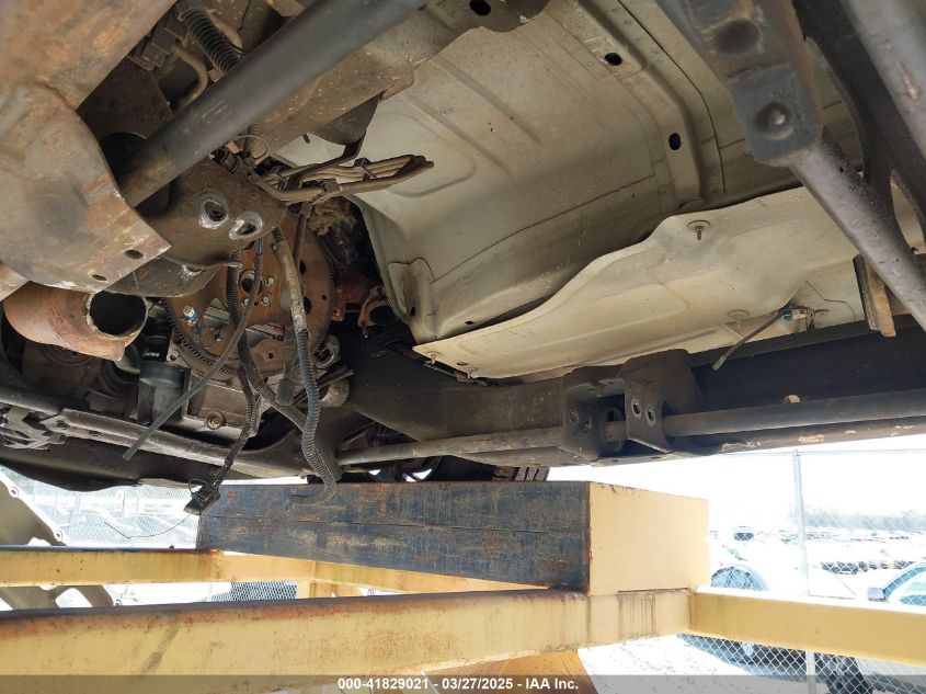 2001 Chevrolet Silverado 1500 VIN: 2GCEK19T811392878 Lot: 41829021