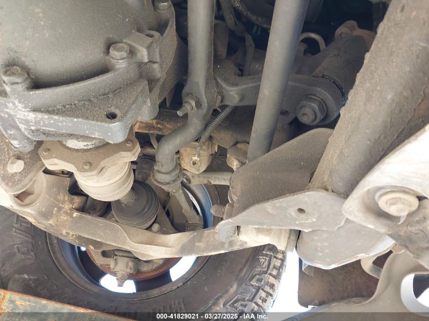 2001 Chevrolet Silverado 1500 VIN: 2GCEK19T811392878 Lot: 41829021