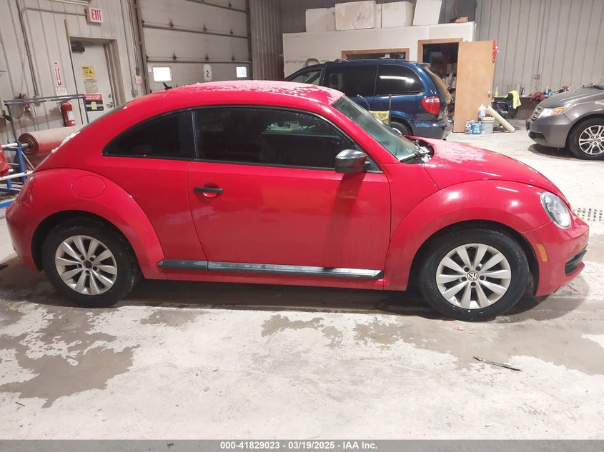 2016 VOLKSWAGEN BEETLE 1.8T FLEET EDITION - 3VWF17AT2GM619843