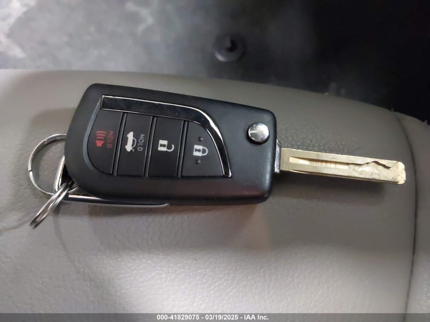 2022 TOYOTA CAMRY VIN: 4T1G11AK9NU074952
