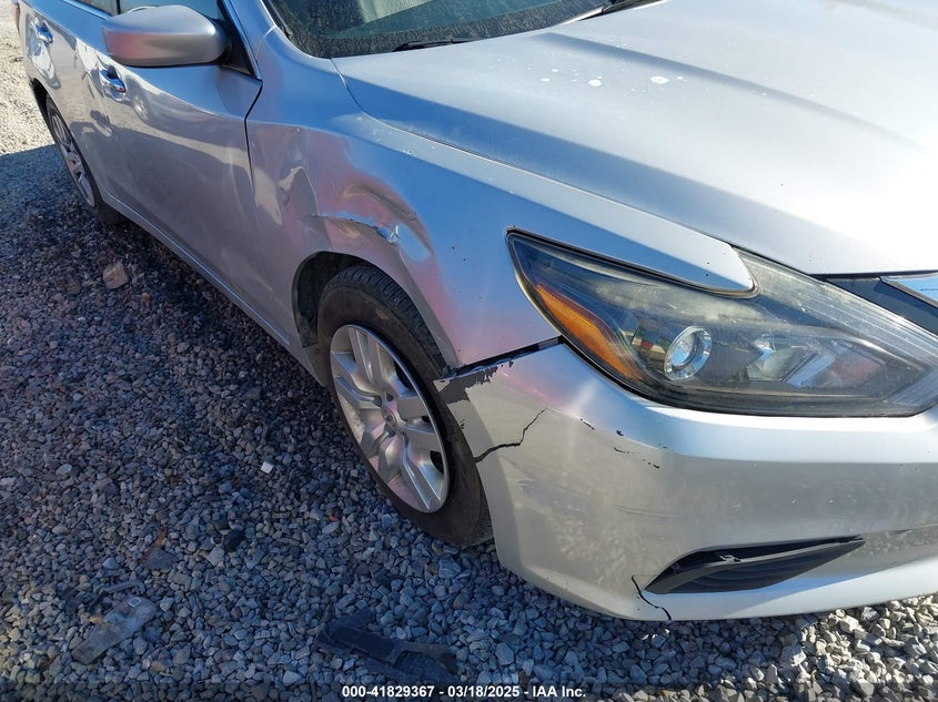 2017 NISSAN ALTIMA VIN: 1N4AL3AP4HC256215
