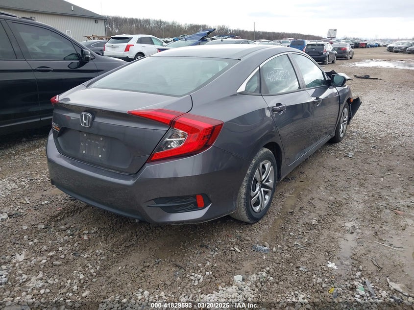 VIN 19XFC2F57JE044098 2018 HONDA CIVIC LX
