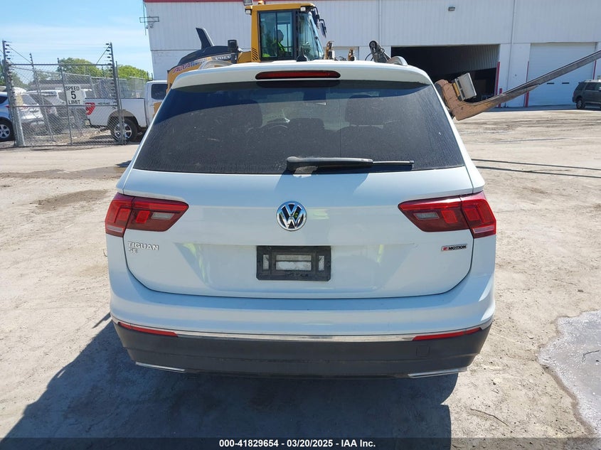 2021 VOLKSWAGEN TIGUAN VIN: 3VV2B7AX4MM031490