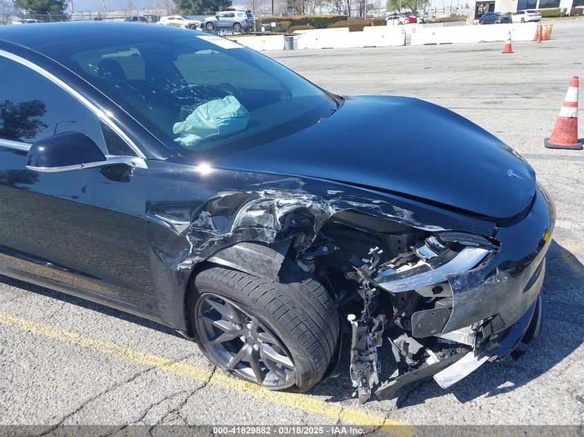 2019 TESLA MODEL 3 VIN: 5YJ3E1EB3KF384598
