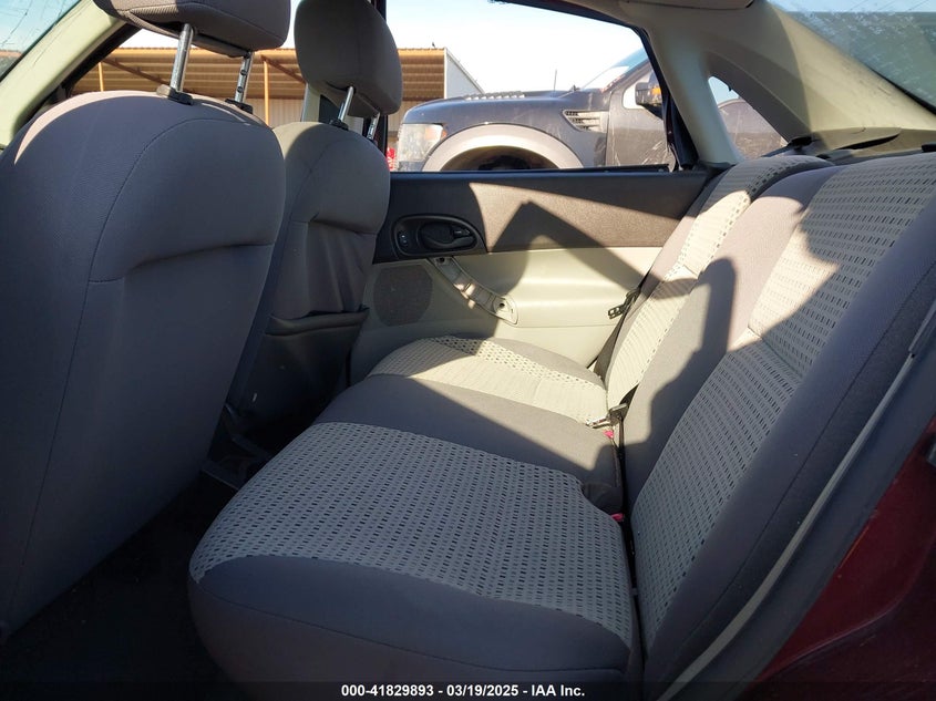 2006 FORD FOCUS VIN: 1FAFP34N86W196360