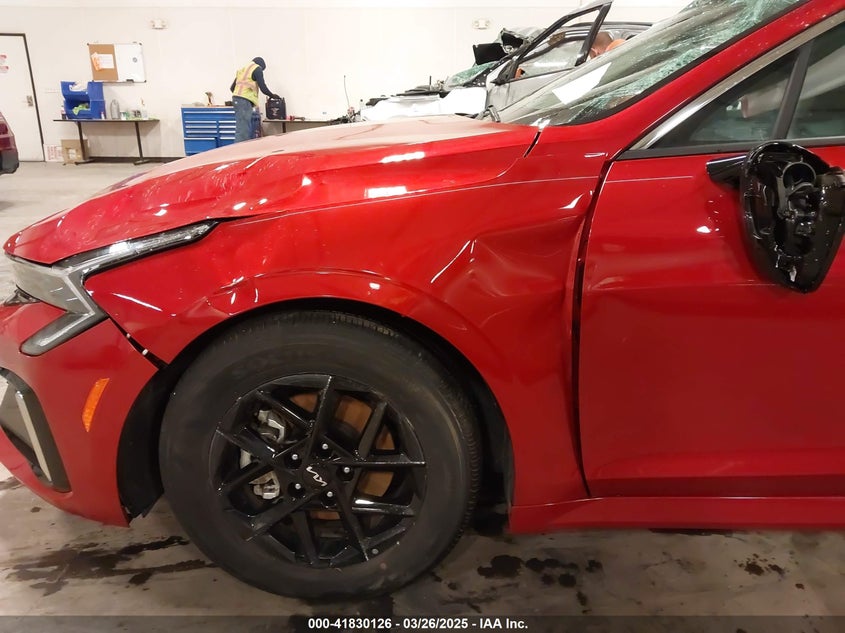 2025 Kia K5 Lxs VIN: KNAG24J7XS5283344 Lot: 41830126