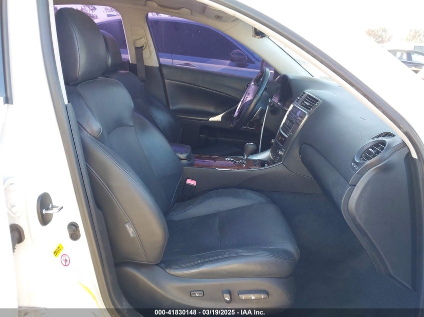 2008 LEXUS IS 250 VIN: JTHBK262185082440