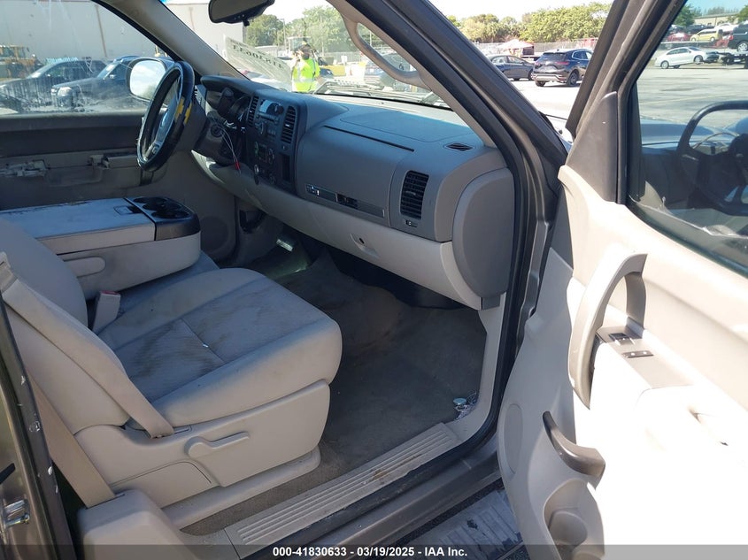 2013 CHEVROLET SILVERADO 1500 LT - 1GCRCSE05DZ148746