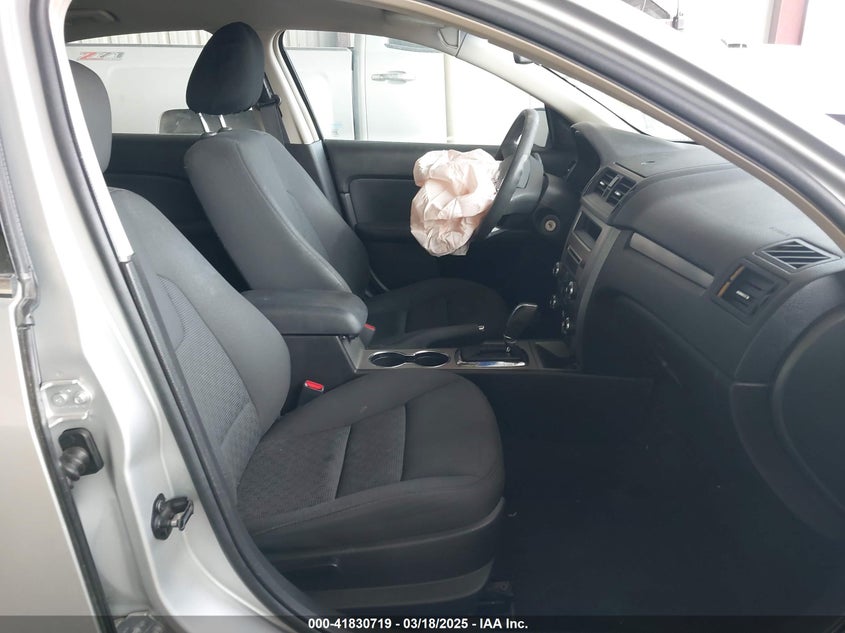2010 FORD FUSION VIN: 3FAHP0HG3AR285574