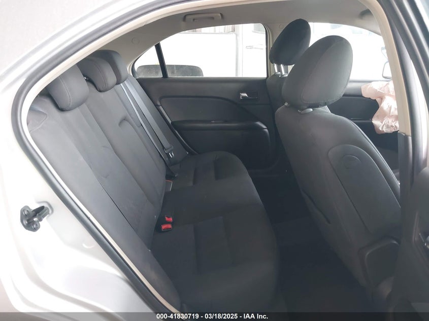 2010 FORD FUSION VIN: 3FAHP0HG3AR285574