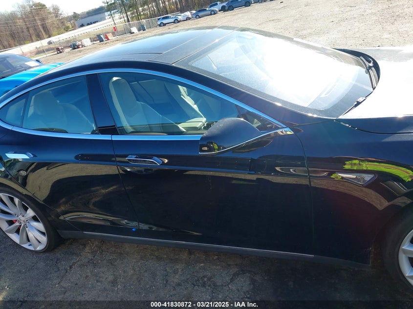 2015 TESLA MODEL S VIN: 5YJSA4H43FF083602