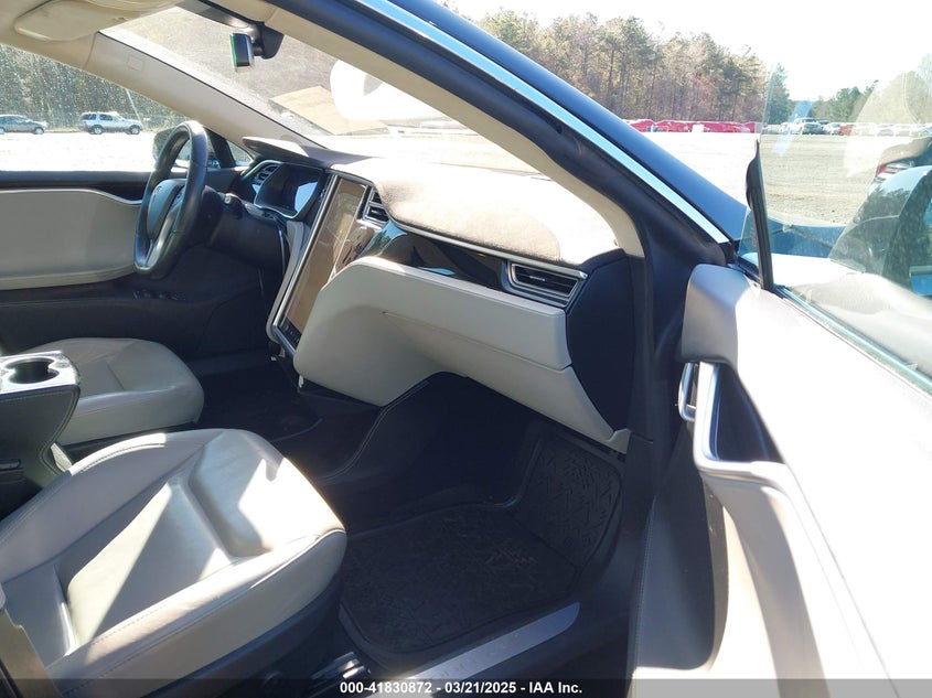 2015 TESLA MODEL S VIN: 5YJSA4H43FF083602