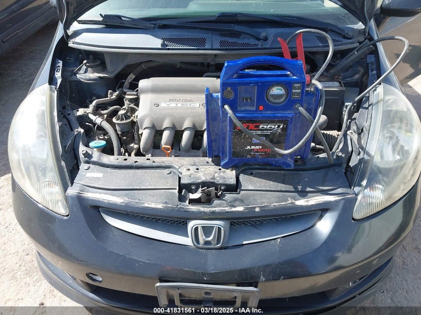 2008 HONDA FIT VIN: JHMGD38688S044050