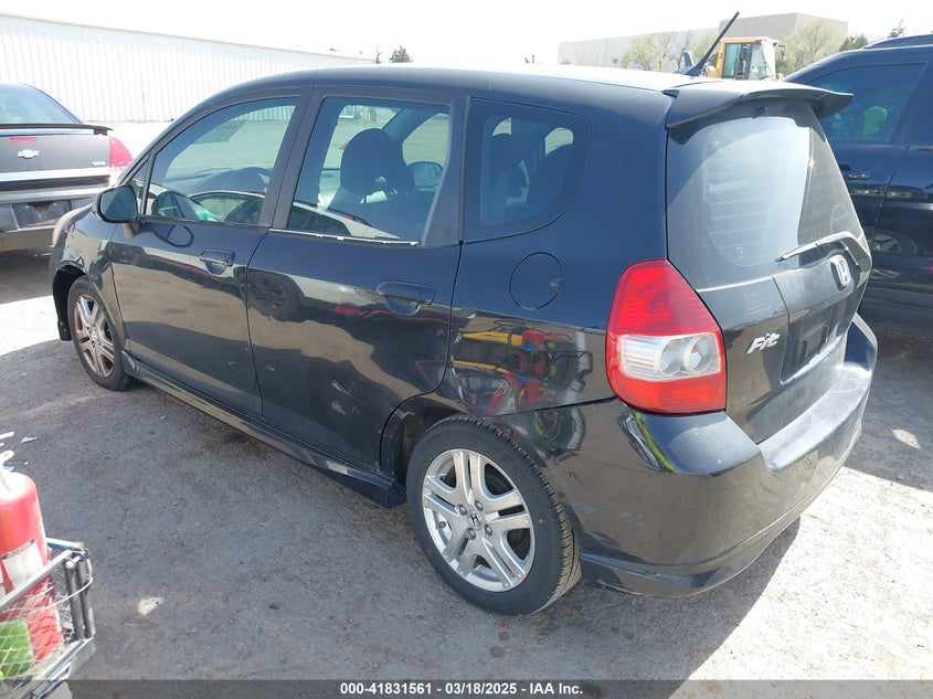 2008 HONDA FIT VIN: JHMGD38688S044050