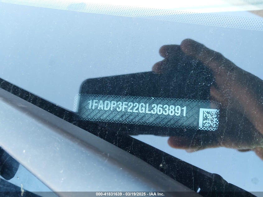 2016 FORD FOCUS SE - 1FADP3F22GL363891