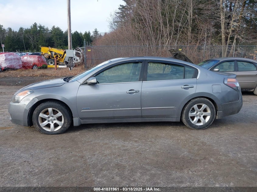 2009 NISSAN ALTIMA HYBRID VIN: 1N4CL21E09C126662
