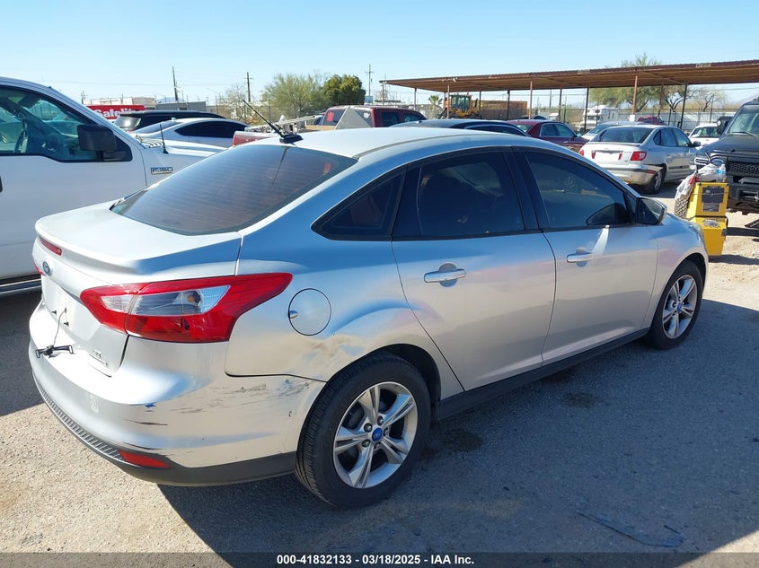 2013 FORD FOCUS SE - 1FADP3F22DL185105