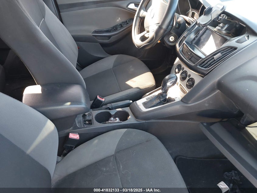 2013 FORD FOCUS SE - 1FADP3F22DL185105