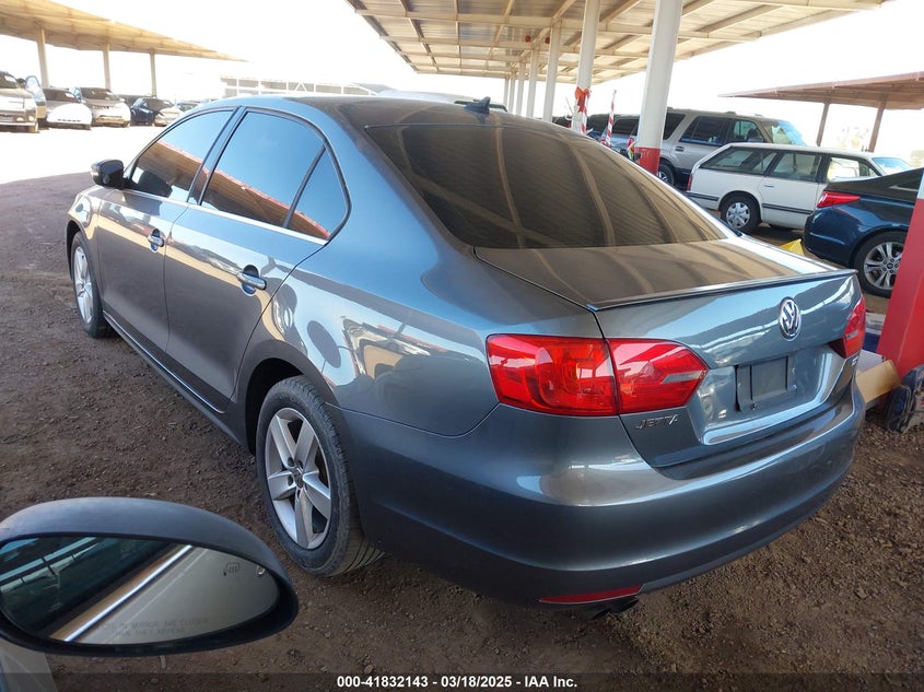 2014 VOLKSWAGEN JETTA VIN: 3VWLL7AJ4EM428997