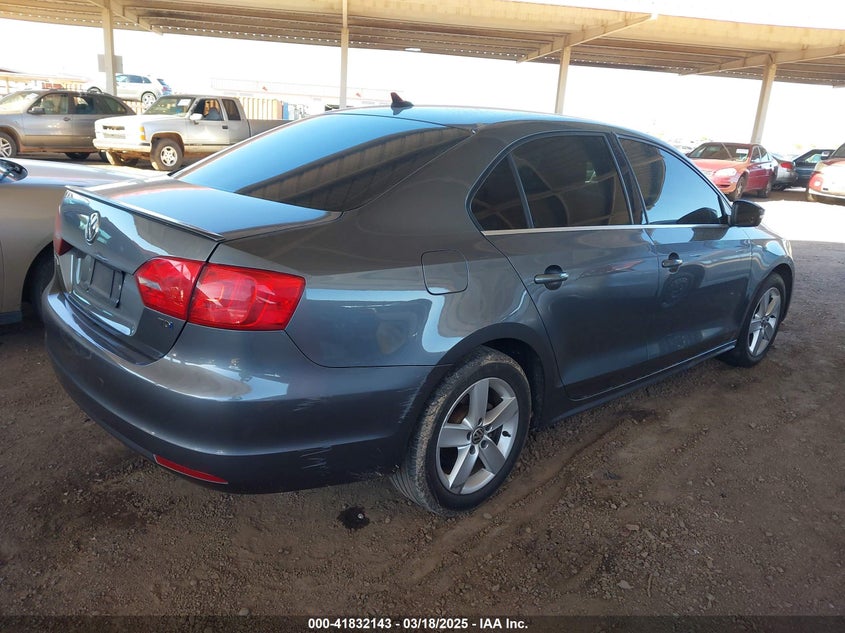 2014 VOLKSWAGEN JETTA VIN: 3VWLL7AJ4EM428997