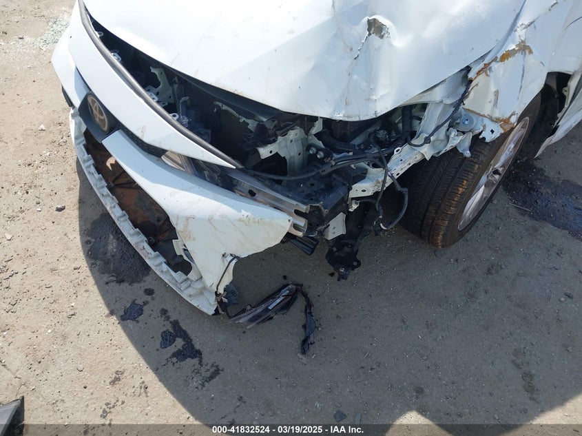 2022 TOYOTA COROLLA LE - JTDVPMAE9N3015203