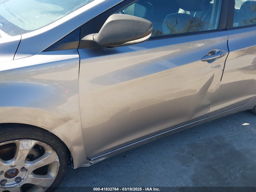 2011 HYUNDAI ELANTRA VIN: KMHDH4AE8BU107588