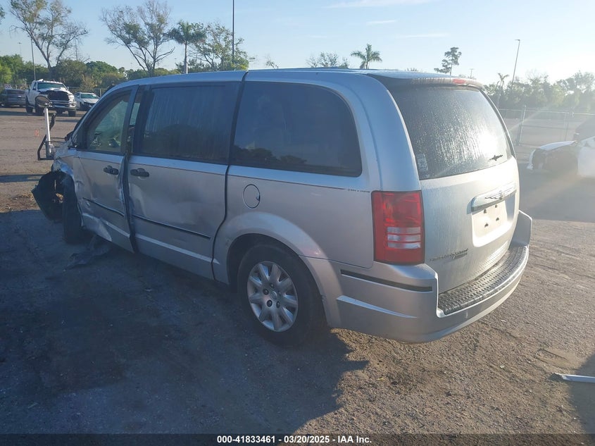 2008 CHRYSLER TOWN & COUNTRY VIN: 2A8HR44H68R761903