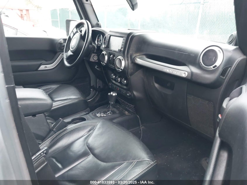 2013 JEEP WRANGLER UNLIMITED SAHARA - 1C4BJWEG6DL662720