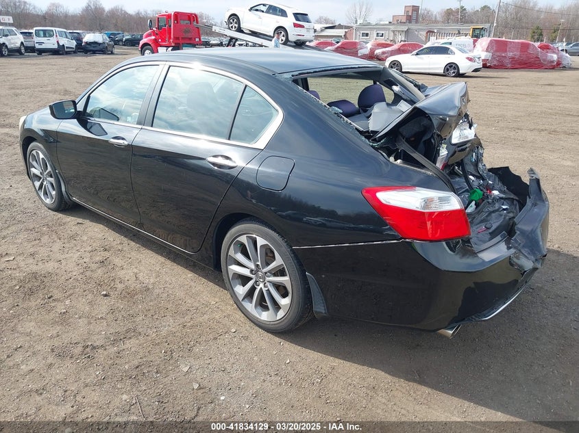 2015 HONDA ACCORD VIN: 1HGCR2F51FA103935