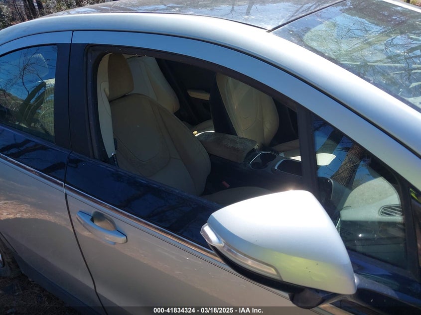 2012 CHEVROLET VOLT VIN: 1G1RD6E46CU115301