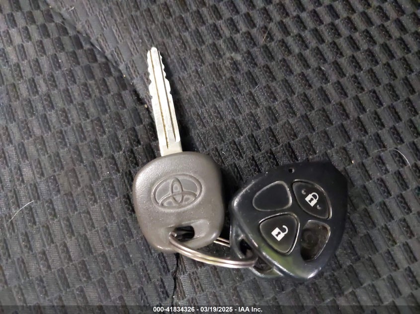 2010 TOYOTA RAV4 VIN: JTMRF4DV4A5025362