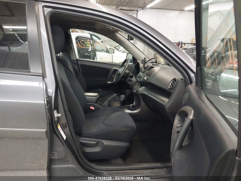 2010 TOYOTA RAV4 VIN: JTMRF4DV4A5025362