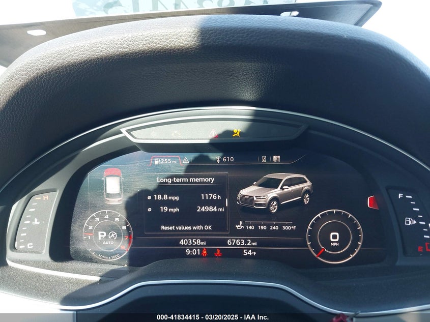 Image 7 of 2019 Audi Q7  salvage vehicle - Lot #41834415 at IAAI