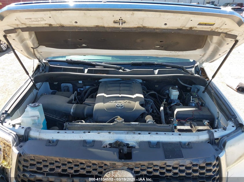 2018 TOYOTA TUNDRA SR5 4.6L V8 - 5TFEM5F10JX123376