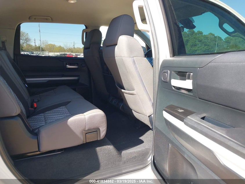 2018 TOYOTA TUNDRA SR5 4.6L V8 - 5TFEM5F10JX123376