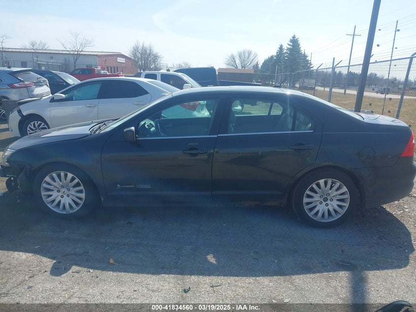 2010 FORD FUSION HYBRID VIN: 3FADP0L30AR137126