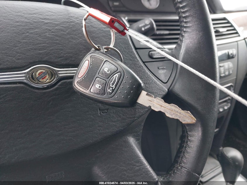 2004 Chrysler Pacifica VIN: 2C8GF68474R621267 Lot: 41834574